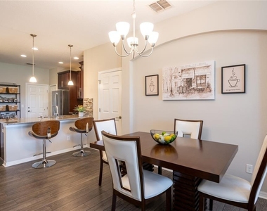 11648 Crowned Sparrow Lane - Photo Thumbnail 8