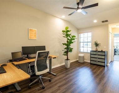 11648 Crowned Sparrow Lane - Photo Thumbnail 25