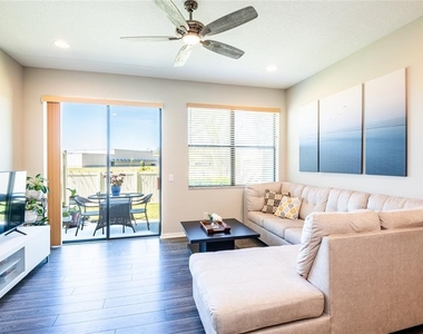 11648 Crowned Sparrow Lane - Photo Thumbnail 2