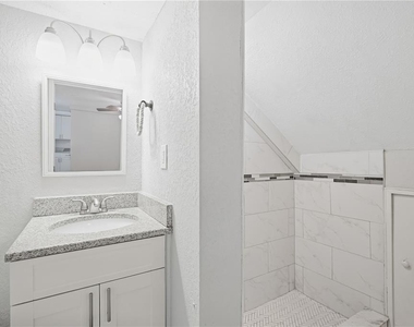 115 W Allison Court - Photo Thumbnail 9