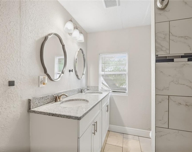115 W Allison Court - Photo Thumbnail 14