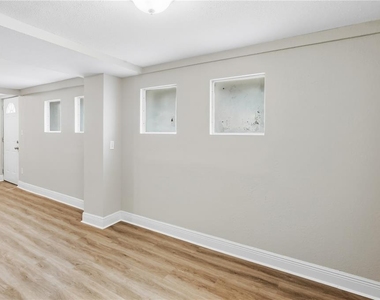 115 W Allison Court - Photo Thumbnail 4