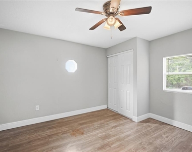 115 W Allison Court - Photo Thumbnail 13