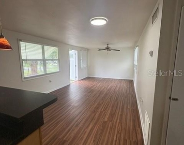 10950 105th Street - Photo Thumbnail 3