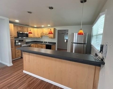 10950 105th Street - Photo Thumbnail 5