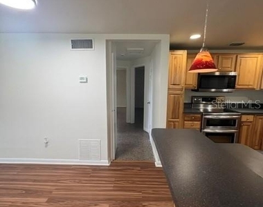 10950 105th Street - Photo Thumbnail 2