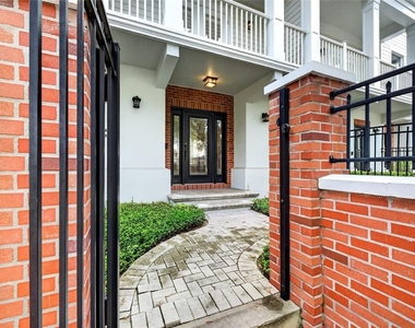 2442 W Mississippi Avenue - Photo Thumbnail 2