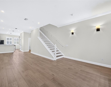 2442 W Mississippi Avenue - Photo Thumbnail 10