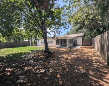 3902 W Paxton Avenue - Photo Thumbnail 23