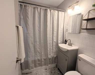 3902 W Paxton Avenue - Photo Thumbnail 13