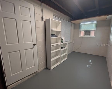 3902 W Paxton Avenue - Photo Thumbnail 18