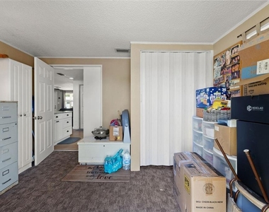 9135 Hermitage Lane - Photo Thumbnail 15