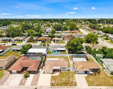 9135 Hermitage Lane - Photo Thumbnail 26