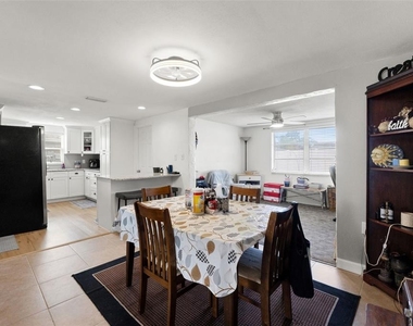 9135 Hermitage Lane - Photo Thumbnail 25