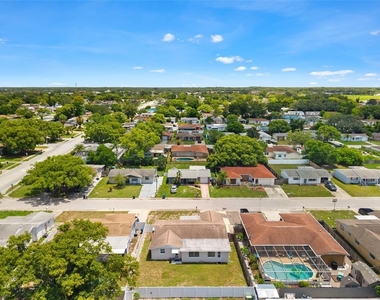 9135 Hermitage Lane - Photo Thumbnail 27