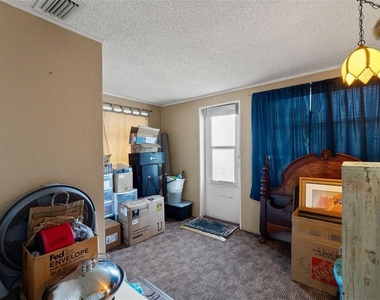 9135 Hermitage Lane - Photo Thumbnail 14