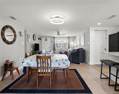 9135 Hermitage Lane - Photo Thumbnail 22