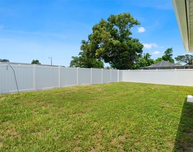 9135 Hermitage Lane - Photo Thumbnail 16