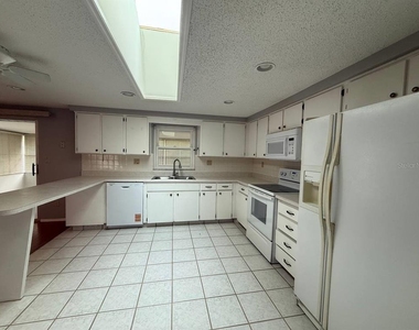 6124 18th Street - Photo Thumbnail 5