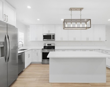 11625 W Riverhaven Drive - Photo Thumbnail 9