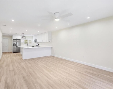 11625 W Riverhaven Drive - Photo Thumbnail 13