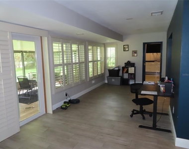 28524 Twinbrook Lane - Photo Thumbnail 9