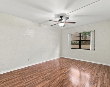3036 Eastland Boulevard - Photo Thumbnail 10
