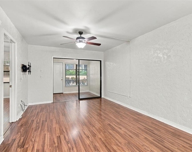 3036 Eastland Boulevard - Photo Thumbnail 9