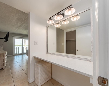 868 Bayway Boulevard - Photo Thumbnail 15