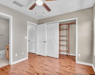 4849 Tuscan Loon Drive - Photo Thumbnail 32