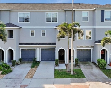 4849 Tuscan Loon Drive - Photo Thumbnail 9