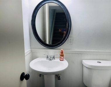 4702 Pebblepointe Place - Photo Thumbnail 16