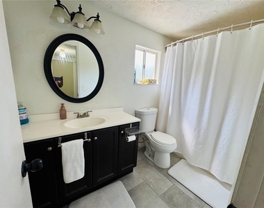 4702 Pebblepointe Place - Photo Thumbnail 17