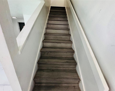 4702 Pebblepointe Place - Photo Thumbnail 9