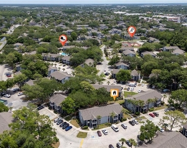 3849 Bay Club Circle - Photo Thumbnail 19