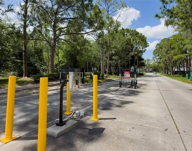 3849 Bay Club Circle - Photo Thumbnail 14