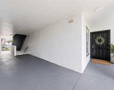 2201 Key West Court - Photo Thumbnail 2