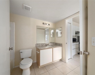 2201 Key West Court - Photo Thumbnail 26