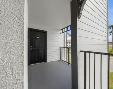 2201 Key West Court - Photo Thumbnail 19