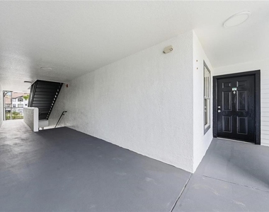 2201 Key West Court - Photo Thumbnail 18