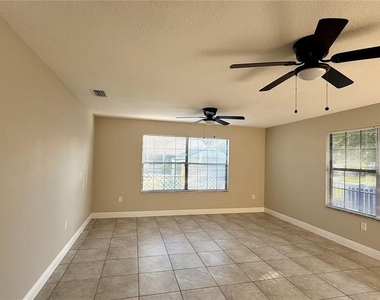 1621 Ohio Avenue - Photo Thumbnail 3