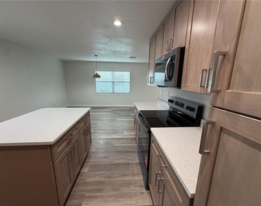 301 Lesesne Street - Photo Thumbnail 8