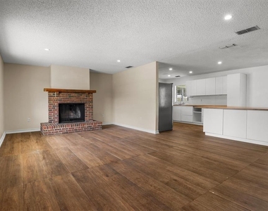 9545 State Road 33 N - Photo Thumbnail 9
