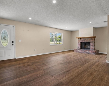 9545 State Road 33 N - Photo Thumbnail 10