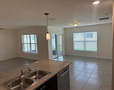 6911 Se 112th Lane - Photo Thumbnail 3
