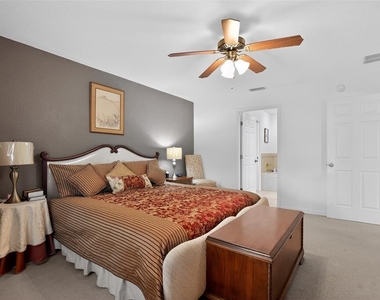 208 Marion Oaks Trail - Photo Thumbnail 17