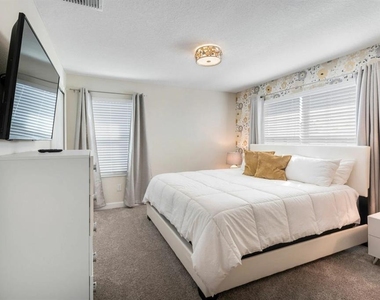 8931 Stinger Drive - Photo Thumbnail 23
