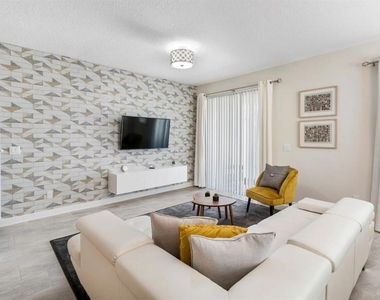 8931 Stinger Drive - Photo Thumbnail 10