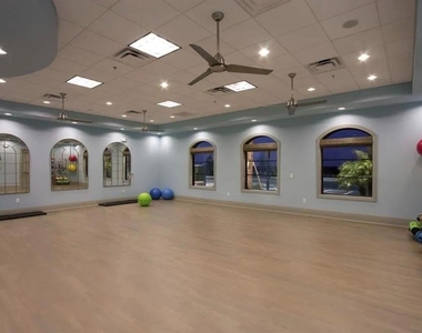 8931 Stinger Drive - Photo Thumbnail 27