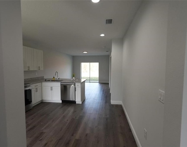 17196 Bonnie Avenue - Photo Thumbnail 13